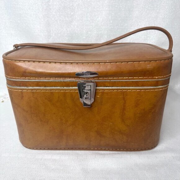 Vintage Sears Featherlite Brown Travel Case with Key Train Case - Picture 1 of 5